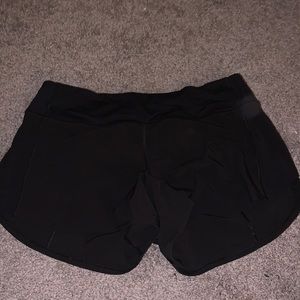 Lululemon speed up low rise short 2.5 inch